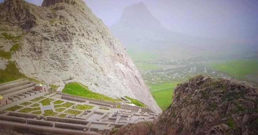 Nahçivan’ın efsaneleriyle ünlü simgesi: Yılandağ