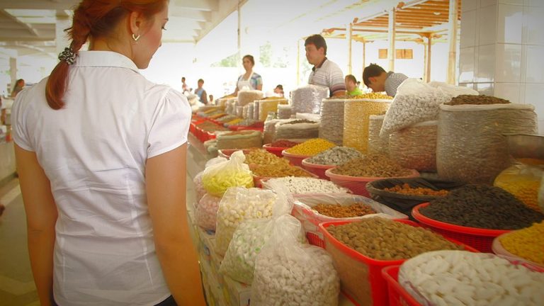 Kartpostallar: Özbek yaşamının bir parçası; Siab Çarşısı