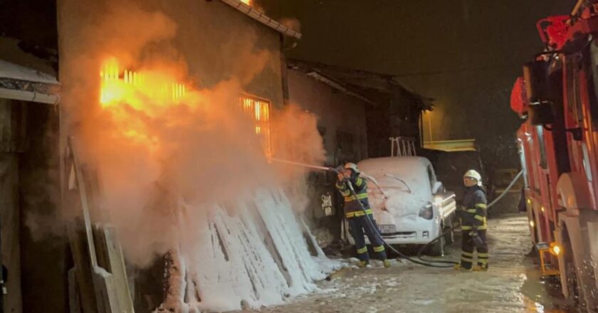 Eskisehir'de mobilya atölyesinde yangın – Son haberler