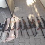 Kiralık araba tarafından ele geçirilen polis de dahil olmak üzere 3 şüphe tutuklandı.