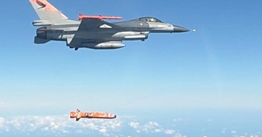 SOM-J yerli seyir füzesinin test lansmanı başarıyla tamamlandı