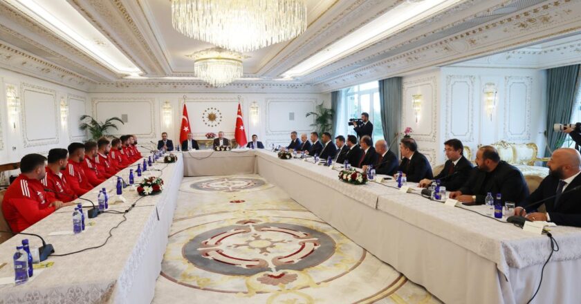 Başkan Erdoğan petrol güreşinin kazananlarını kabul etti