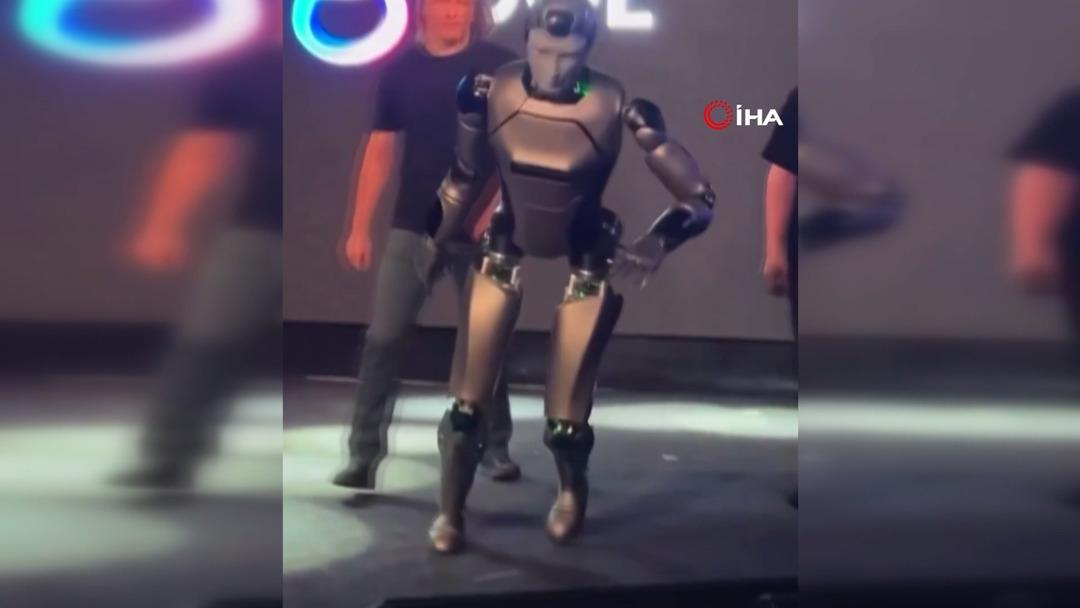 Rusya için bir ilkti... Sahneye çıktığımız anda oldu bu! O anları kapakla gizlemeye çalıştılar2