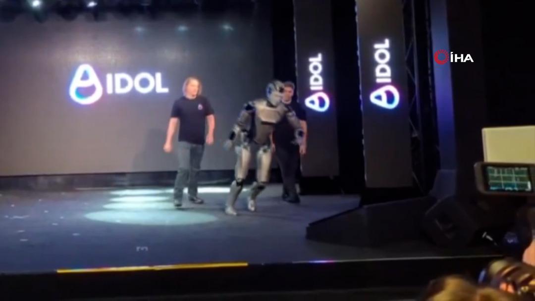 Rusya için bir ilkti... Sahneye çıktığımız anda oldu bu! O anları kapakla gizlemeye çalıştılar6