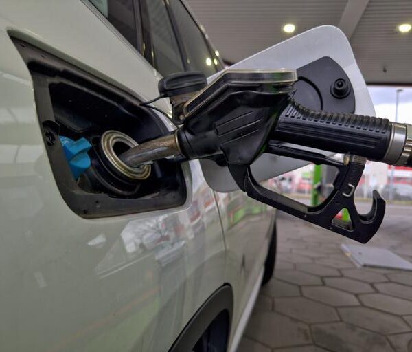 Akaryakıt Fiyatları 11 Kasım 2025 (İstanbul, Ankara, İzmir) || Benzin ve motorin fiyatlarında bu hafta indirim veya artış olacak mı?