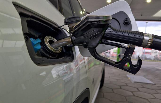 Akaryakıt Fiyatları 11 Kasım 2025 (İstanbul, Ankara, İzmir) || Benzin ve motorin fiyatlarında bu hafta indirim veya artış olacak mı?