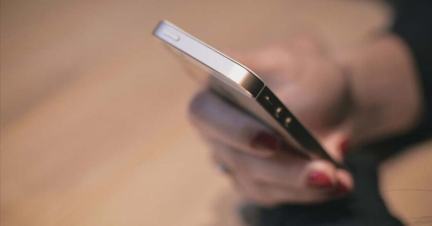 Yurt dışından telefon getirmek artık 57 bin lira! 2026 için IMEI kayıt ücreti ne kadar olacak?